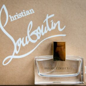 Studio perfume photograph for Buckinghamshire client