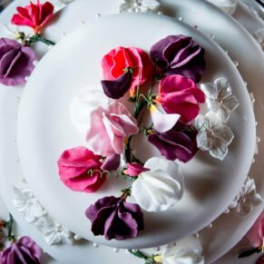 Buckinghamshire detail wedding photography - overhead shot of the cake