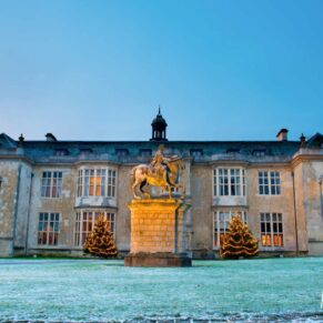 Winter wedding photography Buckinghamshire - Frost at sunrise at Hartwell House