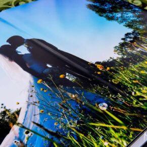 Graphistudio glossy coffee table wedding album