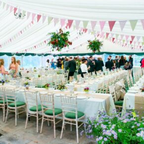 Buckinghamshire marquee wedding photography of this fabulous interior