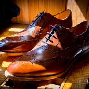 Dairy Waddesdon wedding photos of the groom's gorgeous new shoes