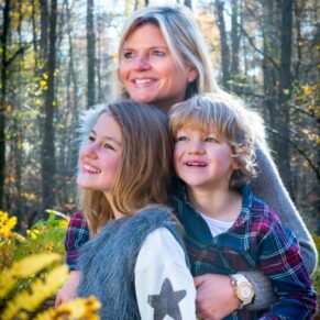 Amersham and Beaconsfield autumn family portraits captured with the most fabulous low winter sunlight