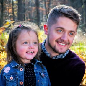 Amersham and Beaconsfield autumn portraits of brother and sister