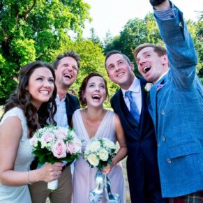 Time for a selfie at Taplow House summer wedding