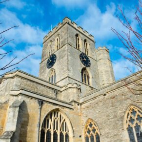 A perfect blue sky day for this Christmas wedding at St Mary's Church Thame