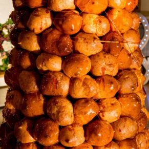 Dairy Waddesdon Christmas wedding cake
