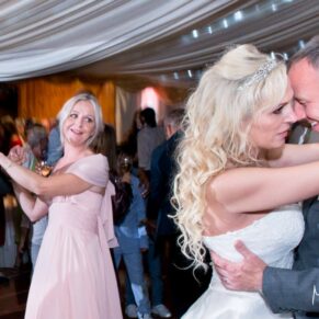 Notley Tythe Barn romantic wedding dance