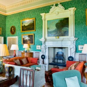 Hartwell House wedding photographs showcasing the opulent interiors