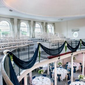 Kings Chapel Amersham wedding photographs of the grand interior