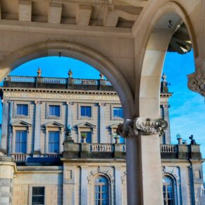 Cliveden House wedding photography opportunities at every turn