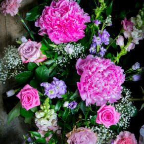 Stunning flowers for this lucky Marlow bride