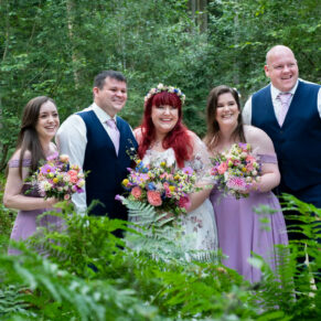 Lush woodland backdrop for this group photograph captured at this Buckinghamshire outdoor venue