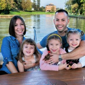 Family portraits - Buckinghamshire photography on the River Thames