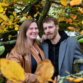 Family portraits taken in autumnal colours always provide a gorgeous option for colourful poses during October and November in the Buckinghamshire area