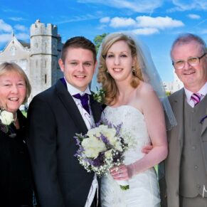 Harte and Garter Hotel Windsor Wedding Photography - the castle makes for great group shot backdrops too