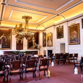 Harte and Garter Hotel Windsor Wedding Photography - this couple opted for the Guildhall for their civil ceremony