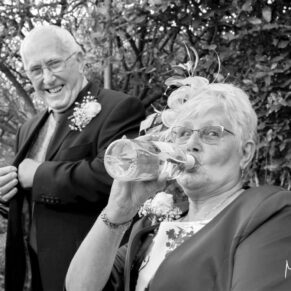 Who said you need a glass to drink wine during the drinks reception