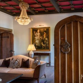 Beautiful reception area at this luxury Oxfordshire wedding venue