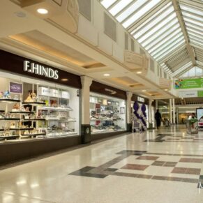 Commercial photography assignment capturing a jewellery store exterior in Buckinghamshire