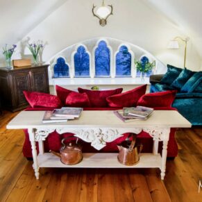 Commercial holiday home photography for ABNB owners in the Buckinghamshire and Hertfordshire areas and beyond - this photograph showcases a fabulous vaulted ceiling large apartment